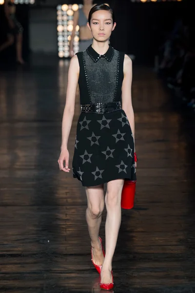 Look 11